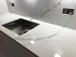 Marble countertop for the kitchen photo in the kitchen interior