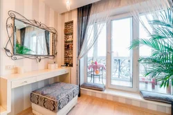 Ijtimoiy eshik foto kvartira bilan zalda oyna