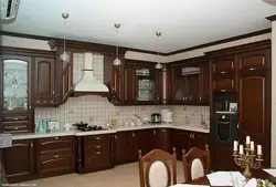 Классикалық қараңғы ас үй фотосы