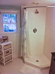 Bathtub design with shower with curtain