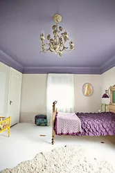 What color to paint the ceiling in the bedroom photo