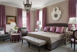 Combination of purple with others in the bedroom interior