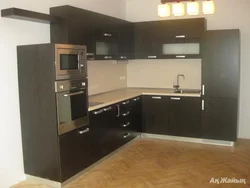 Кіріктірілген аспаптар мен есептегіштері бар бұрыштық асүйлердің фотосуреттері