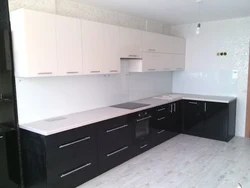 Kitchens black top white bottom photo