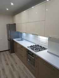 Ошхонаи сафед бо акси капучино
