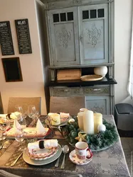 Заманауи асүйдің интерьеріндегі буфет