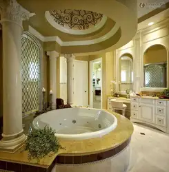 Round bath in the interior
