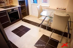 Сурати фарши ошхона аз черепица ба номи Хрущев