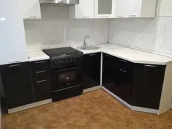 Mətbəx qara alt daxili ağ üst