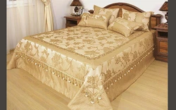 Beautiful bedspreads for the bedroom interior