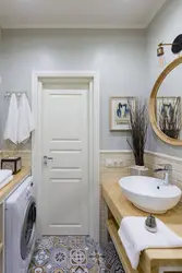 Photo of doors in a small bath