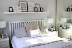 How to arrange photos in the bedroom