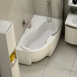 Asymmetrical bathtub in the interior