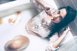 Hot Photos In The Bathroom