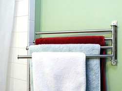 How to hang a towel in the bathroom photo