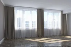 Bir divarda iki pəncərəsi olan qonaq otağı üçün pərdə dizaynı