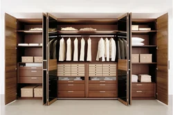 Built-in wardrobe design