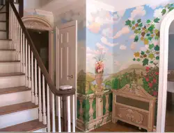 Фрески в интерьере прихожей