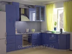 Ko'k burchakli oshxona dizayni fotosurati