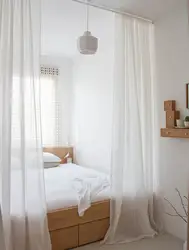 Yataq otağını pərdələr ilə foto fikirləri ilə rayonlaşdırmaq