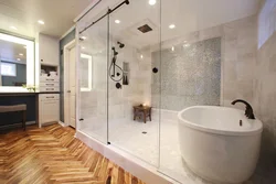 Bir interyerdə duş və hamam