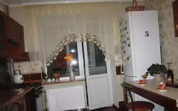 How to decorate a balcony door in the kitchen photo