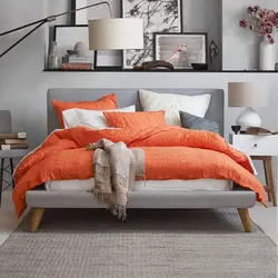 Colors combined with gray in the bedroom interior