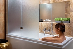 Sliding Glass Bath Curtain Photo