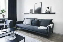 Mətbəx interyerində tünd boz divan