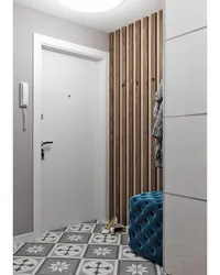Wooden slats in the hallway design