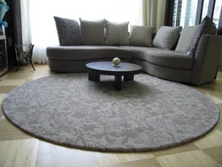 Qonaq Otağının Interyerində Oval Xalça