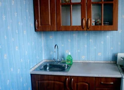 Mətbəxdə divarları plastik panellərlə necə bəzəmək olar fotoşəkil