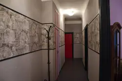 Iki Rəngli Fotoşəkildə Koridorda Divar Kağızı