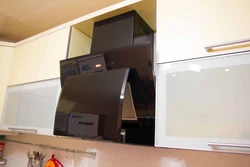 Kitchens With Closed Hood Photo