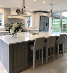 Kitchen design in the middle table