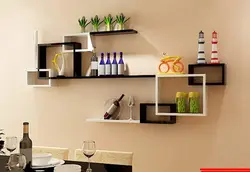 Полки в интерьере маленькой кухни
