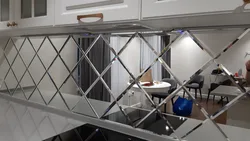 Тарҳи Ошхона Бо Панели Оина