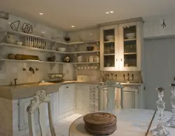 Provence Üslubunda Fotoşəkildə Mətbəx Üçün Rəflər