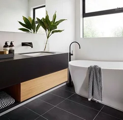 Light bath design with dark floor
