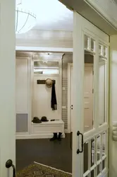 Evdə vestibül koridorunun dizaynı