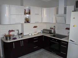 Kitchens with right corner photo