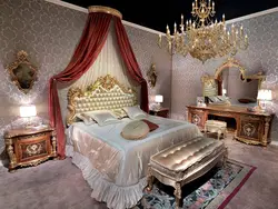 Barok üslubunda yataq otağının interyeri