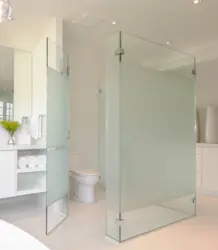 Bathtub With Screen In The Interior