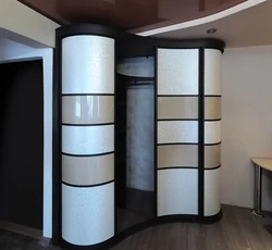 Mənzildə radius şkaflarının fotoşəkili