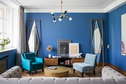Combination of blue in the living room interior