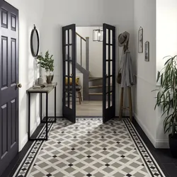 Tiles in the interior of the corridor and kitchen