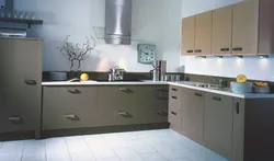 Интерьер кухни с матовыми фасадами