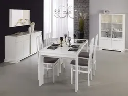 Белый кухонный стол в интерьере кухни