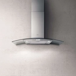 What types of kitchen hoods are there? photo