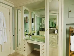 Bathroom vanity design